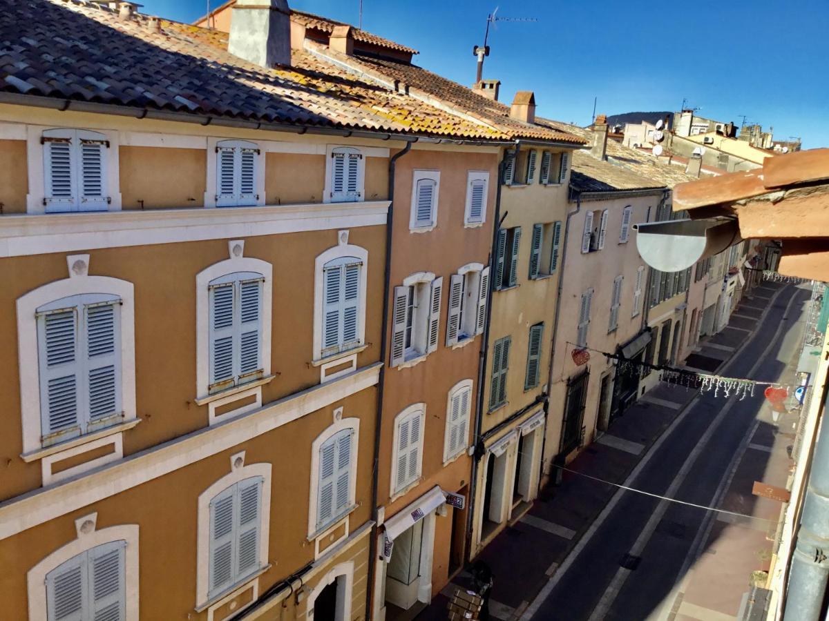 Ravissant Studio Climatise Gambetta Misericorde Au Coeur De サントロペ エクステリア 写真