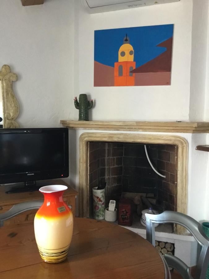 Ravissant Studio Climatise Gambetta Misericorde Au Coeur De サントロペ エクステリア 写真